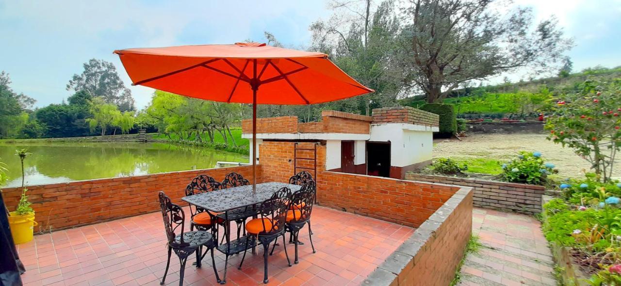 Hacienda Moncora Cabana Lago P 1 El Rosal Bagian luar foto